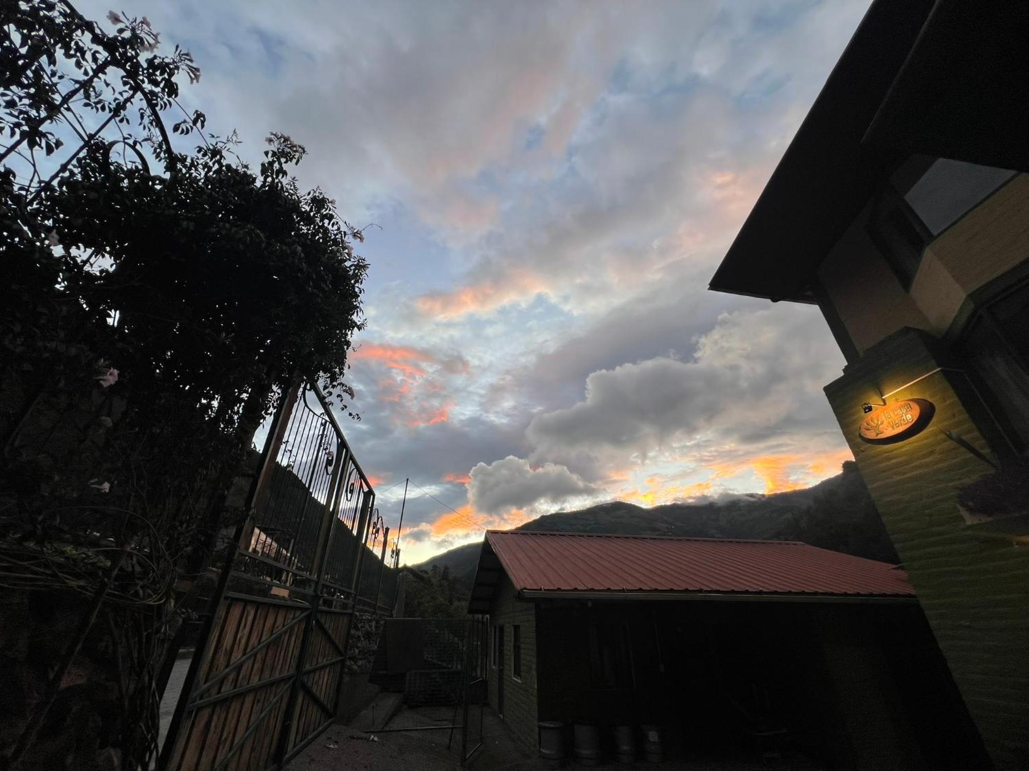 La Casa Verde Eco Guest House Baños Exterior foto