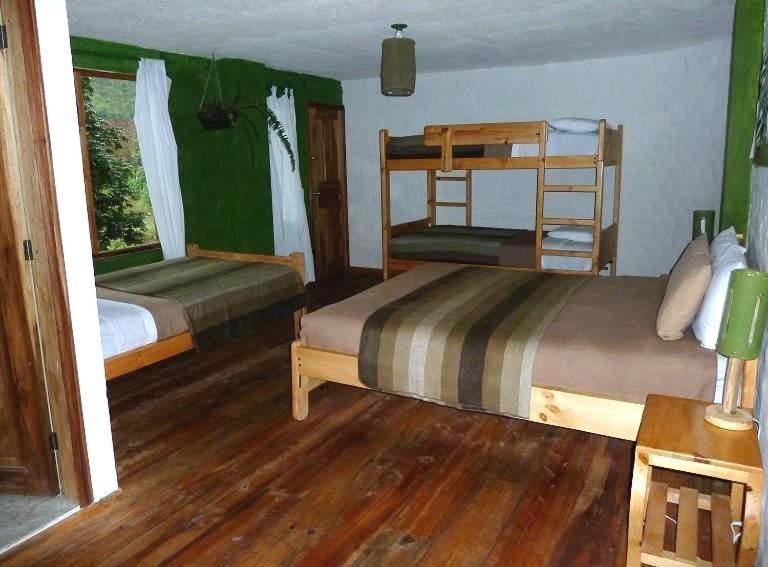 La Casa Verde Eco Guest House Baños Quarto foto